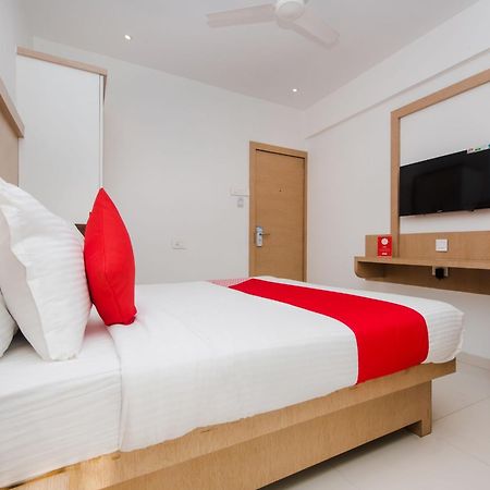 Oyo 13089 Hotel Gold Crest Navi Mumbai Eksteriør bilde