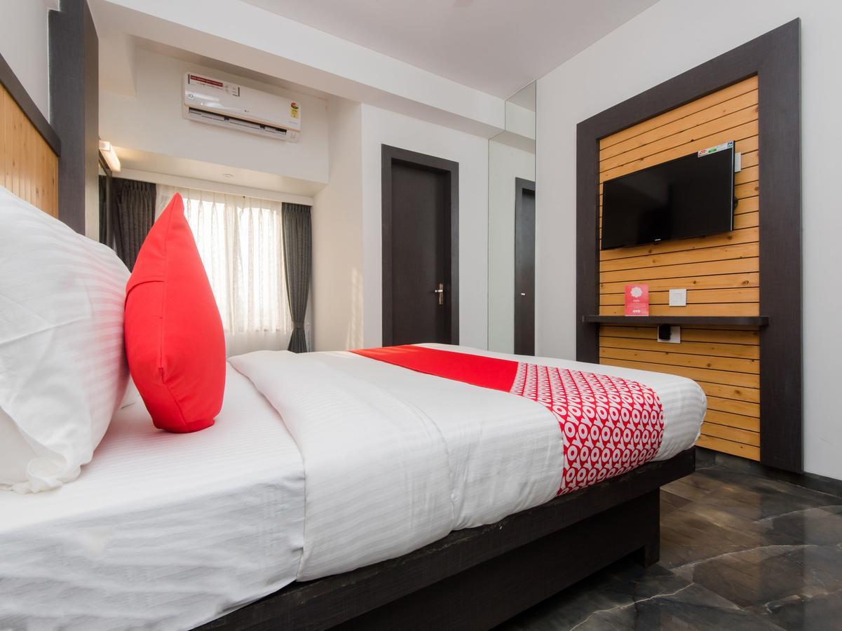 Oyo 13089 Hotel Gold Crest Navi Mumbai Eksteriør bilde