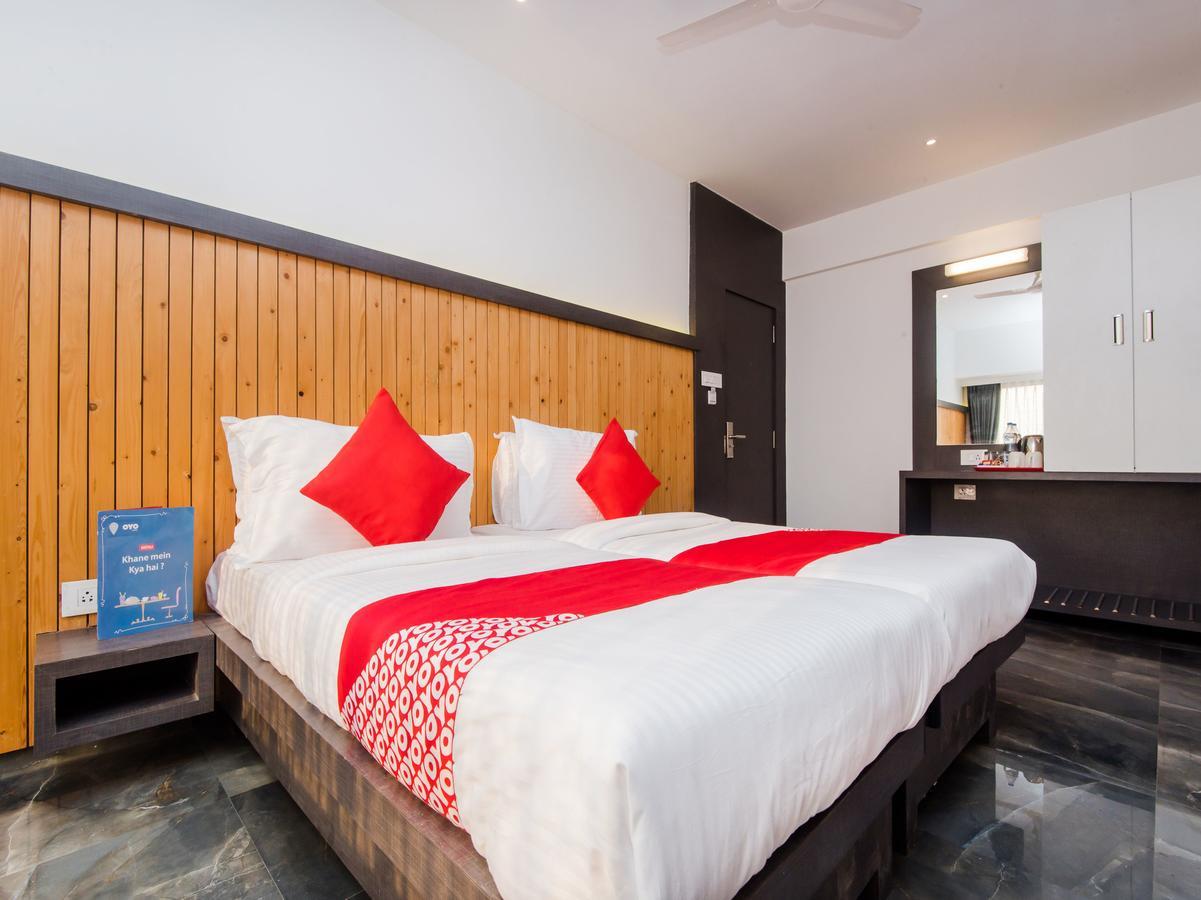 Oyo 13089 Hotel Gold Crest Navi Mumbai Eksteriør bilde